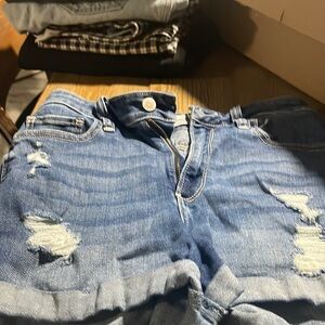 Short jeans
